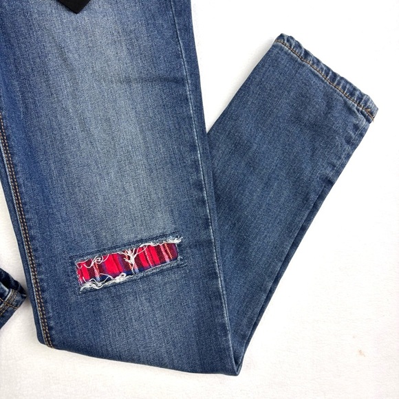 NWT Nordstrom Black Label Distress Red/Black Buffalo Plaid Patch Skinny Jean 27 - Picture 4 of 16